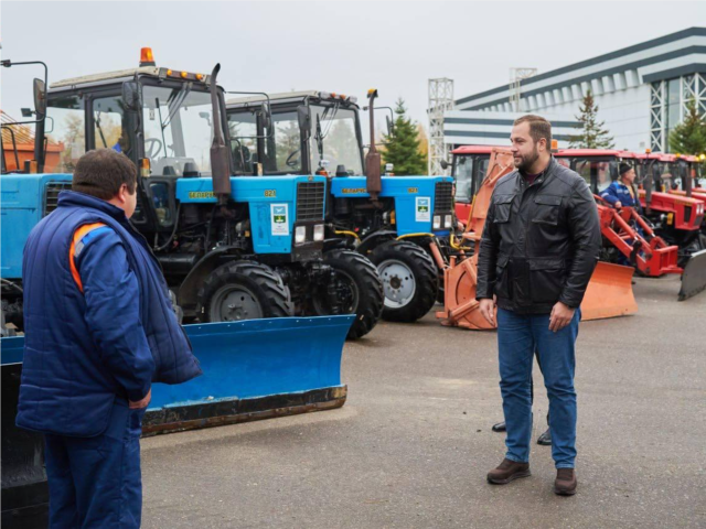 Коммунальную технику готовят к наступлению холодов