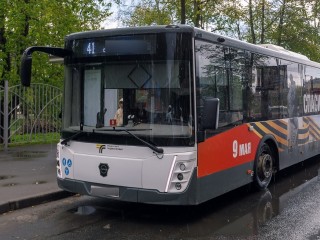 На улице Горького временно приостановлены ремонт и маршрут автобуса №3