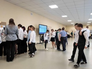 В клинском лицее прошли «Умные перемены» в честь праздника