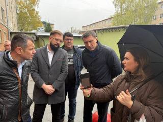 Свалку в подвале дома на Ленина в Наро-Фоминске ликвидируют после жалоб жителей
