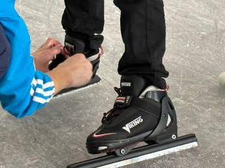 Жителей приглашают покататься на коньках в Авангард