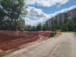 На Институтском проспекте котлованы после ремонта теплосети уберут до конца 2025 года