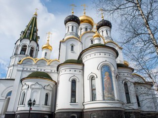 Церковные праздники 21 октября 2025: что запрещается делать православным в этот день