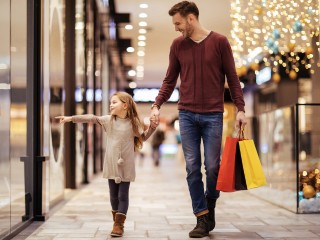 Один из крупнейших торговых центров Дмитрова продадут на торгах в декабре 2025 года