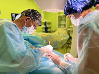 Подмосковные врачи избавят подростка от клинодактилии