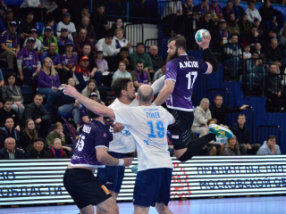 Чемпион России по гандболу раздаст автографы на матче Суперлиги в Чехове