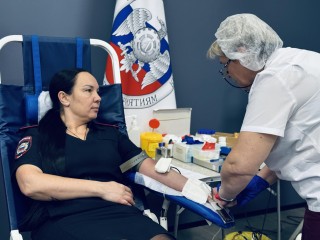 Полсотни полицейских из Раменского пожертвовали свою кровь для нужд бойцов СВО