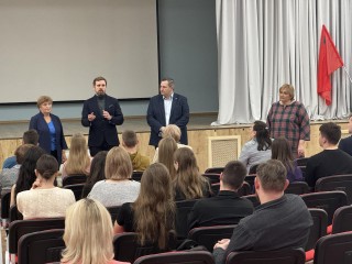 От «Золотой рыбки» до школьной столовой: будущие контролеры проверили, как живут дети в Павшинской пойме