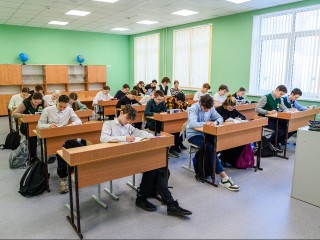 Семьи мигрантов, чьи дети не ходят в школу, призвали депортировать