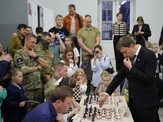 Шахматные клубы в 12 округах Подмосковья торжественно открыли по телемосту в Балашихе