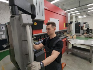 Завод из Серпухова обеспечивает оборудованием поезда двух столиц