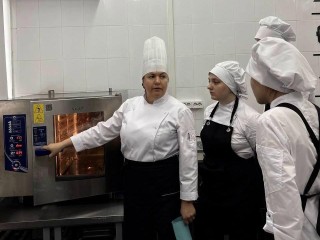 Будущие повара в Солнечногорске готовятся к работе на высокотехнологичной кухне