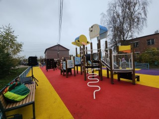 За безопасностью детей на игровой площадке в Ботове будут следить по камерам наблюдения