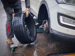 Когда менять летние шины на зимние: советы эксперта