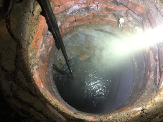 На сетях канализации в Электростали за неделю устранили более 50 засоров