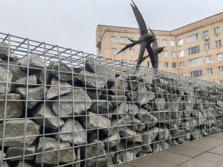 Обновление площади у поликлиники в Черноголовке окончено на 85%