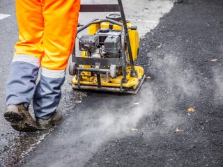 Асфальтовый ренессанс: где в Дмитровском округе устранили ямы на дорогах