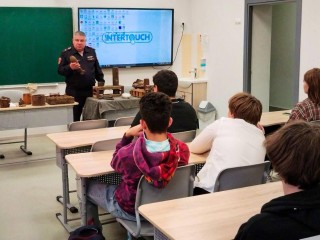 Росгвардия познакомила школьников Пушкино с историей ВОВ