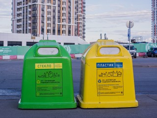 За выброшенный в контейнер ноутбук могут оштрафовать на ₽3 тыс.