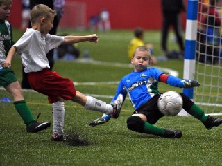 Футболисты из Рошаля заняли первое место в турнире «Золотая осень»