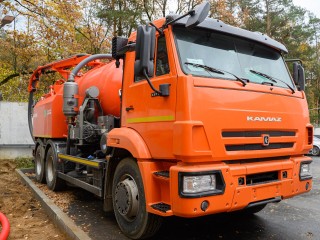 В Лыткарине коммунальные службы получили новую спецтехнику