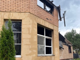 В Юрлово тушили пожар в частном доме более двенадцати часов