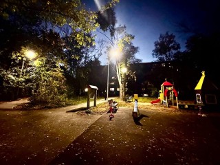 На детской площадке возле дома №38к2 на улице Гагарина установили фонари