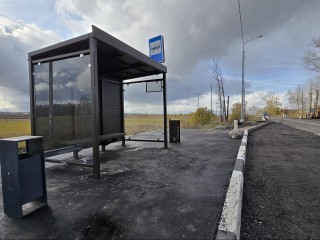 Новые павильоны для пассажиров автобусов установили в Парфентьеве