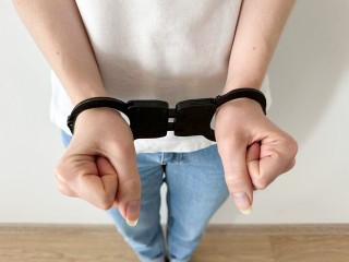 Полицейские Жуковского задержали пособницу телефонных мошенников