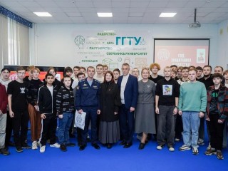 Герой СВО рассказал студентам о подвиге товарищей в первые дни спецоперации