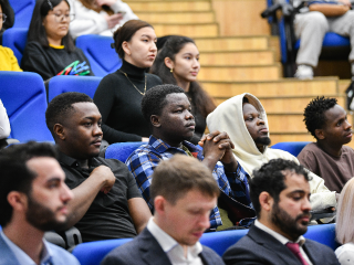 Иностранные студенты МГИК узнали о том, как построить карьеру в России