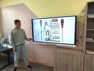 Необычный урок английского организовали для студентов бронницкого колледжа