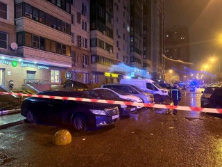 Разворотило лифт, автомобили завалило обломками: ущерб после атаки БПЛА в Красногорске оценят, людям окажут помощь