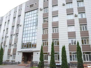 Жилье и надбавки: как поддерживают реутовских врачей