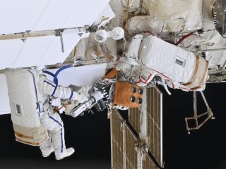 «Импульс» в космосе: оборудование из Королева исследует электрофизические процессы на МКС