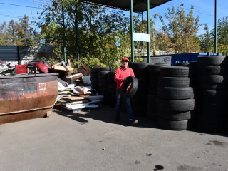 Жуковчане за неделю сдали на переработку свыше 27 кубометров покрышек