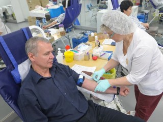 Балашихинские депутаты поделились своей кровью в Доме культуры «Кучино»
