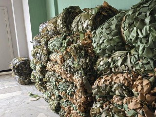 Озерские пенсионеры собирают 14-й грузовик с посылками на фронт