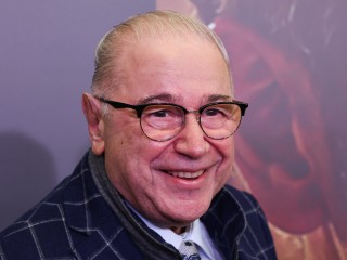 Евгений Петросян удивил новым образом: дреды, тату и рэп от 80-летнего юмориста