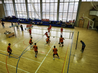 В Подольске стартовали первые игры школьной лиги по волейболу