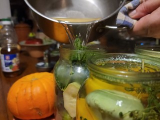 Как замариновать кабачки на зиму, чтобы хрустели: пошаговый рецепт от бабушки-сибирячки