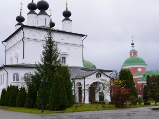 Памятник XV века: в Ступине ищут средства на восстановление старейшей башни Белопесоцкого монастыря