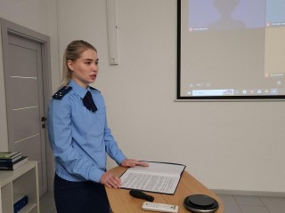 Врачи института детства узнали о том, как не поддаться на уловки мошенников в Сети