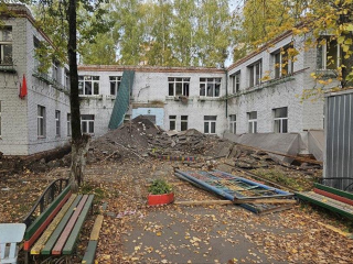 В Химках начали капитальный ремонт детского сада №4 в Сходне