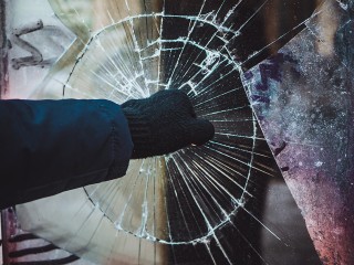 В Павловском Посаде ищут «стеклянных фантомов»
