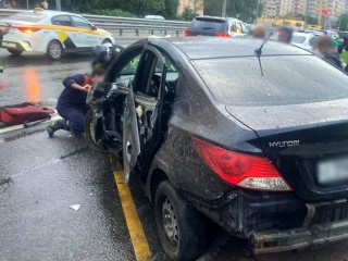Авария перекрыла движение на третьем транспортном кольце