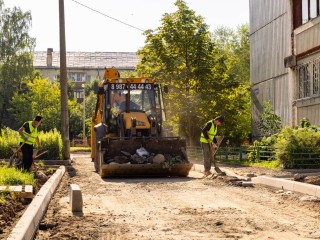 В Лобне завершили обустройство четырех новых парковочных зон