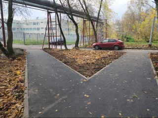 Пешеходные пути к школе и поликлинике: на улице Чкалова завершили ремонт тротуаров