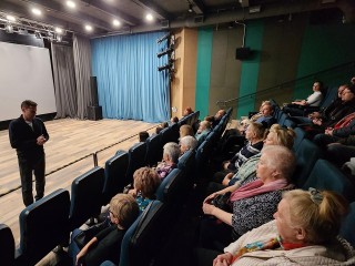 ДК «Протон» организовал показ фильма «Август» для протвинских волонтеров и родных бойцов