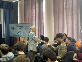 Студентов Подольского колледжа имени А. В. Никулина научили вычислять мошенников